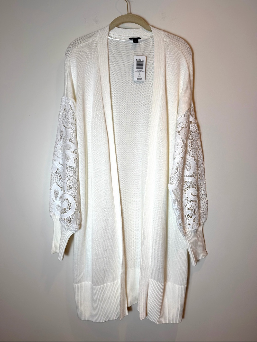 Torrid Ivory Lace Sleeve Open Long Front Cardigan Size 1 (14/16) NWT